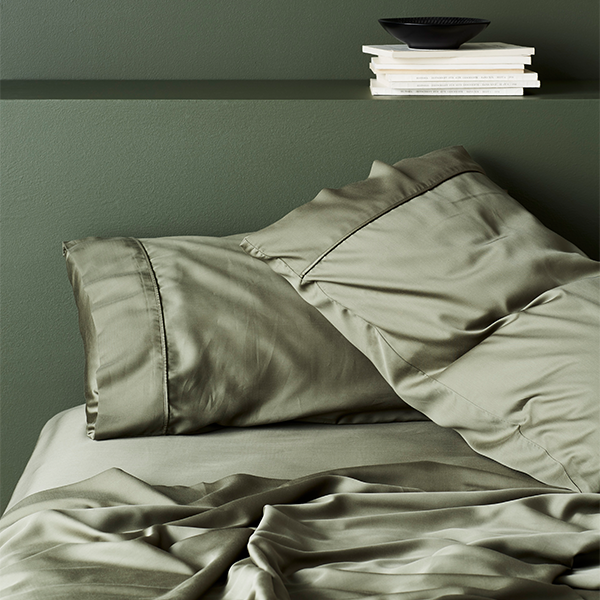 Luxe Bamboo Lyocell Sateen Pillowcase Set With Cooling | Lersk