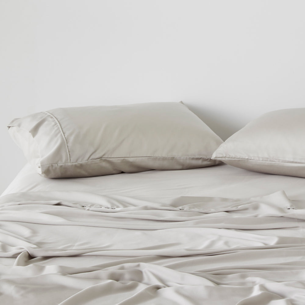 Luxe Bamboo Lyocell Sateen Pillowcase Set With Cooling | Lersk