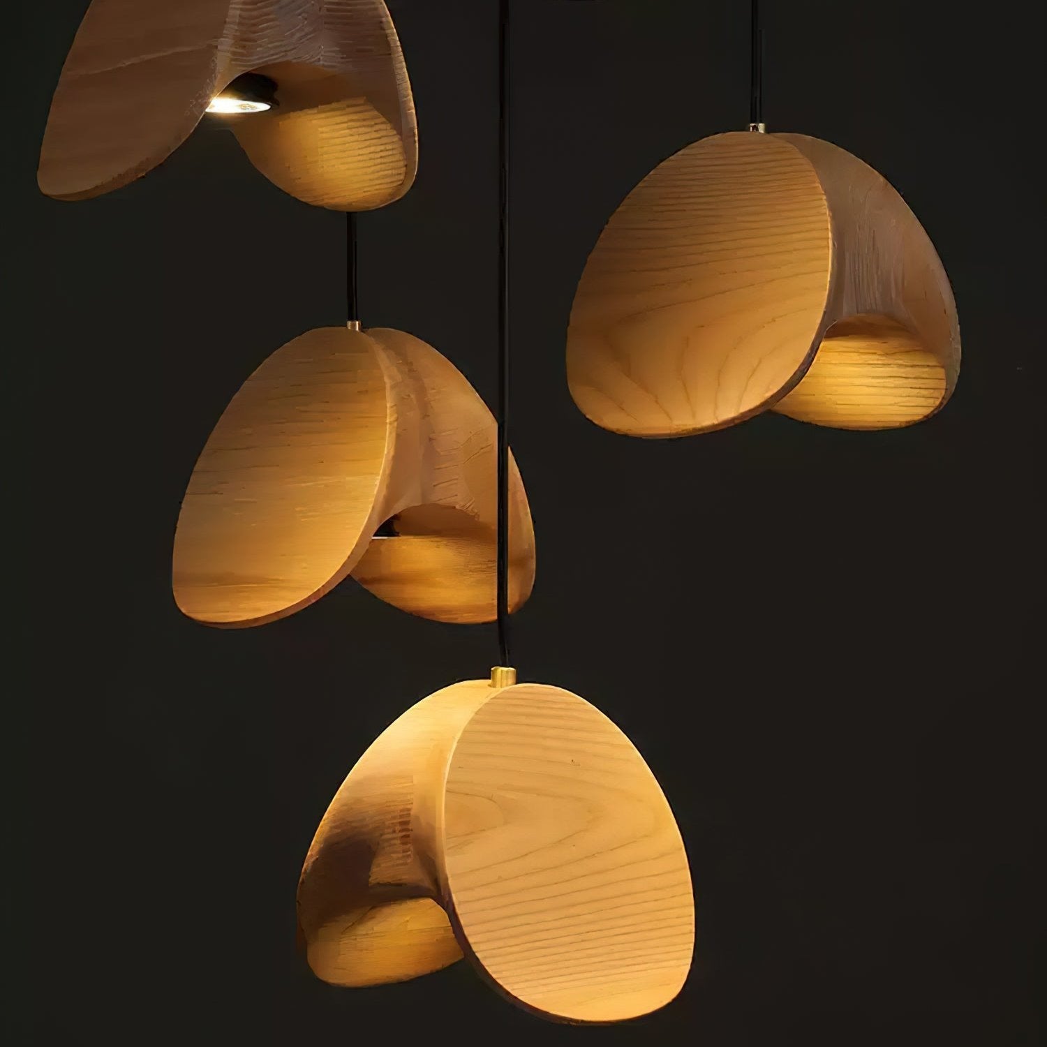 SylvaLeaf Pendant Light Natural Wood Round Leaf Shade | Lersk