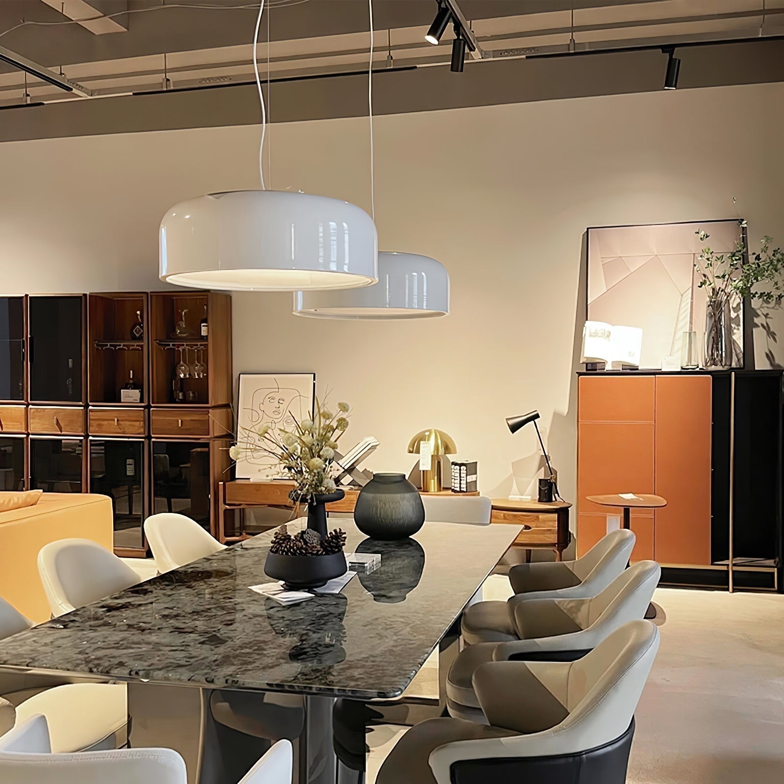 Lampada a sospensione da soffitto AstraLume con design elegante a luce diffusa | Lersk