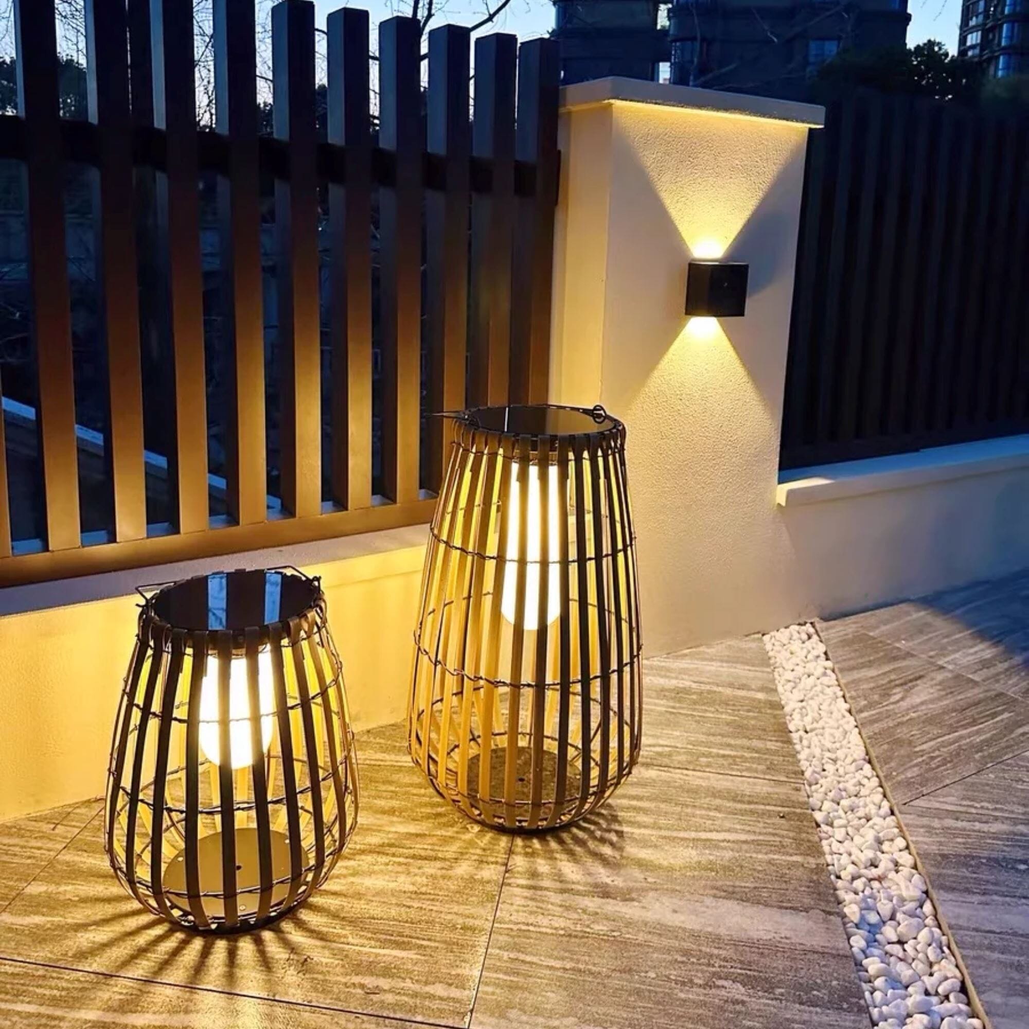 AuroraLume Exquisite Solar-Powered Outdoor Garden Light Fixture | Lersk