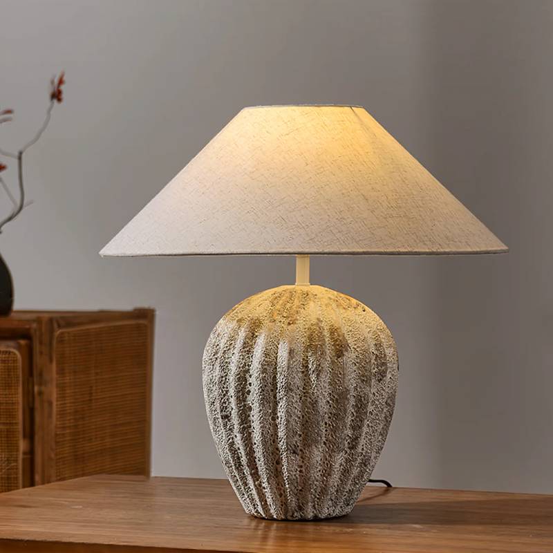 Lampada da tavolo in ceramica terra con paralume in lino, grande illuminazione da comodino | Lersk