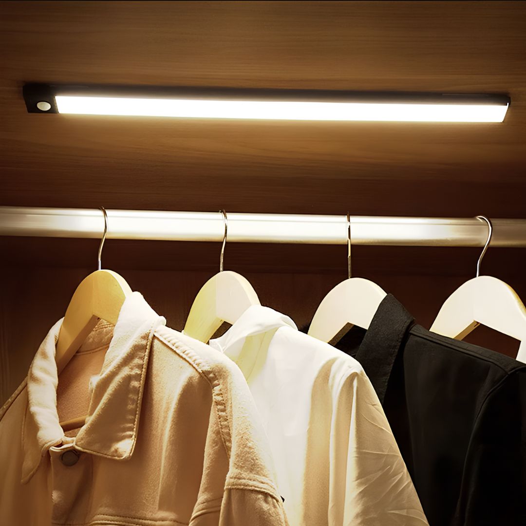 Wireless Motion Sensor Lamp - GlowMotion | Lersk