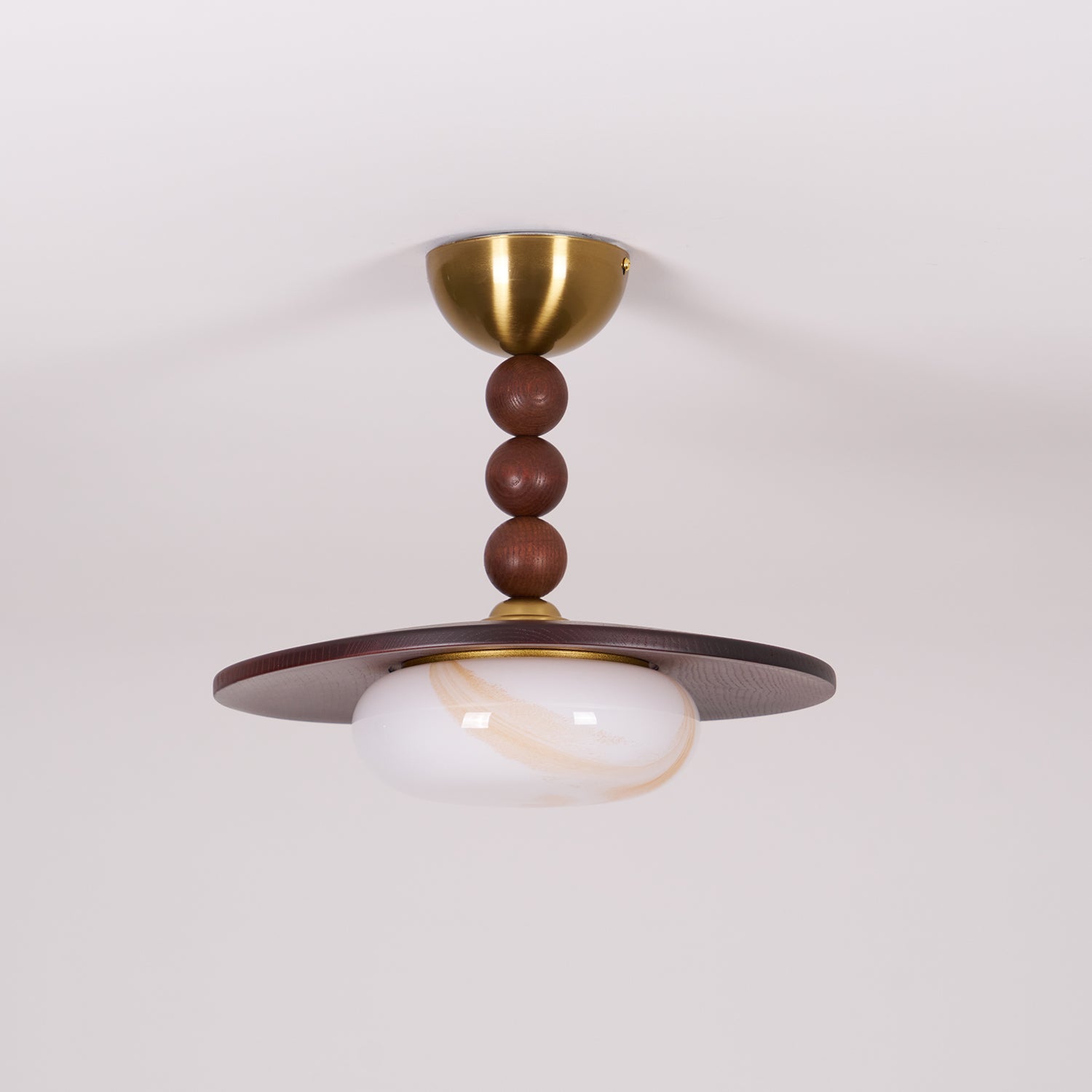 Stropní svítidlo Liora Walnut White Alabaster s dřevěným stínidlem | Lersk