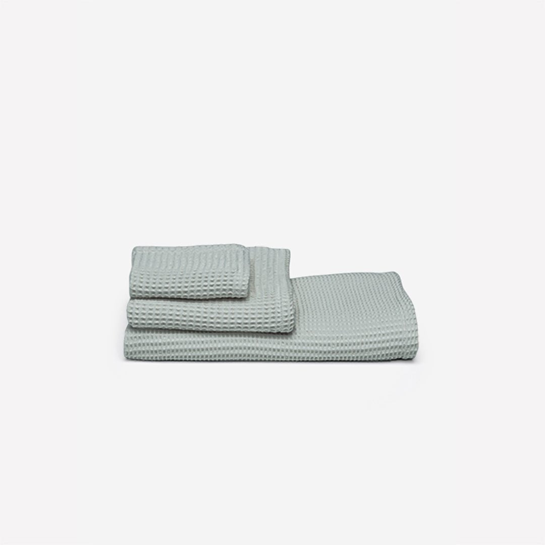 Aurora Bamboo Spa Waffle Towel Set Moisture Wicking Lyocell | Lersk