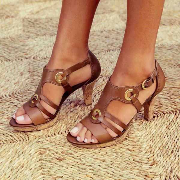 Women's Ankle Strap Heeled Sandals in Faux Leather, Size 8 | Lersk