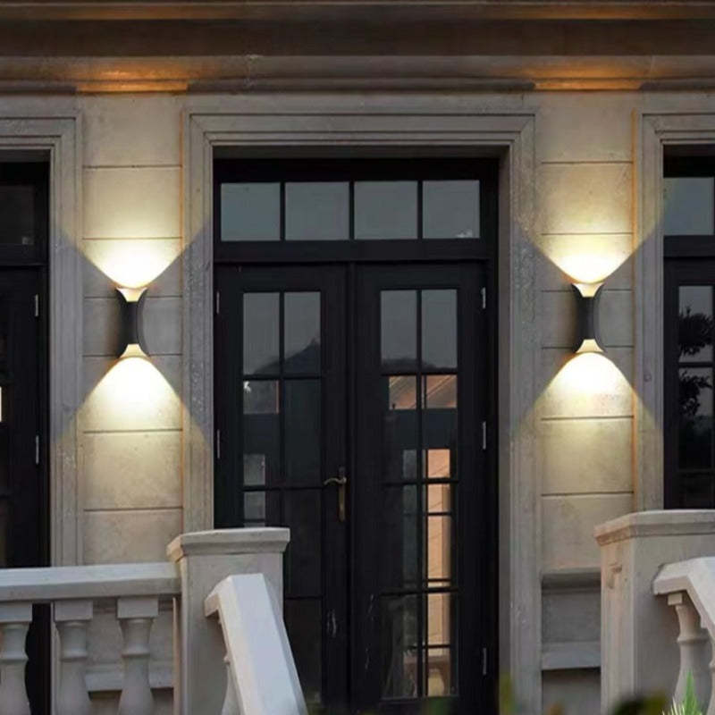 Arcora Curve Outdoor Wall Light LED IP65 Hardwired | Lersk