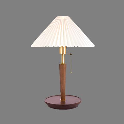 CedarGlow Retro Wood Table Lamp with Pleated Design | Lersk
