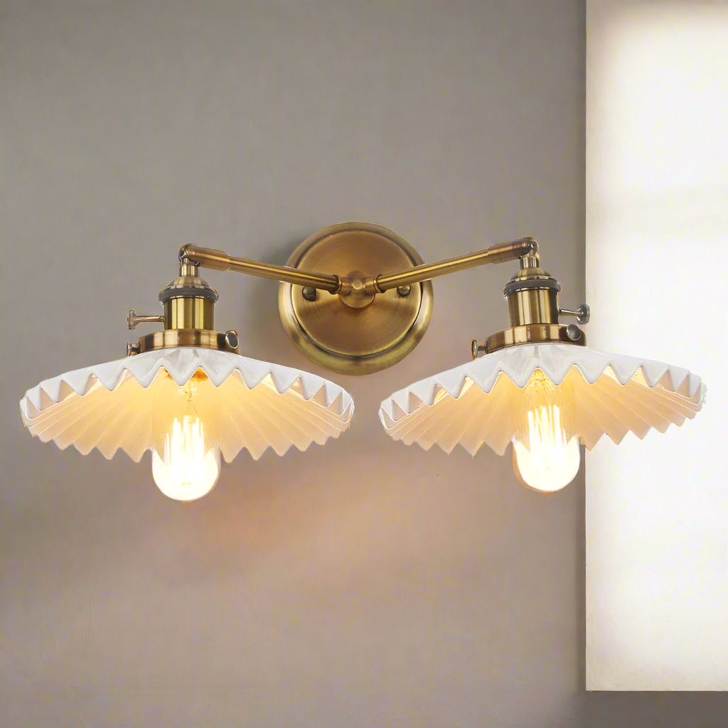 Aurelia Keramik-Wandlampe mit zwei Schirmen, Antikgold | Lersk