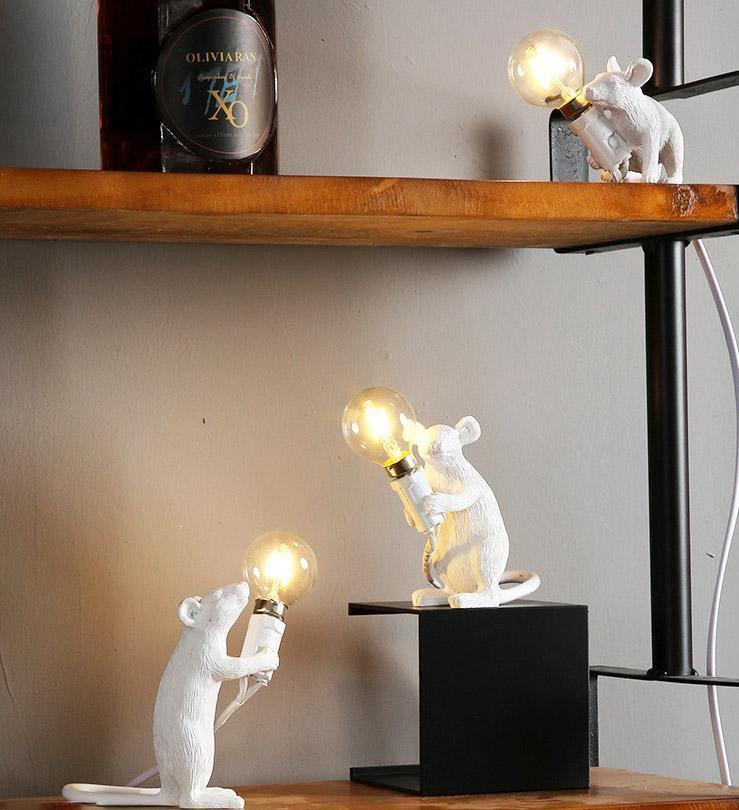 LumiMouse Gold Lamp Minimalistická stolní lampa ve tvaru myši | Lersk