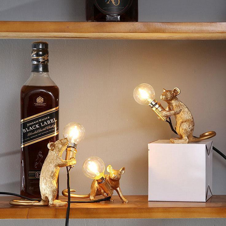 LumiMouse Gold Lamp Minimalistická stolní lampa ve tvaru myši | Lersk