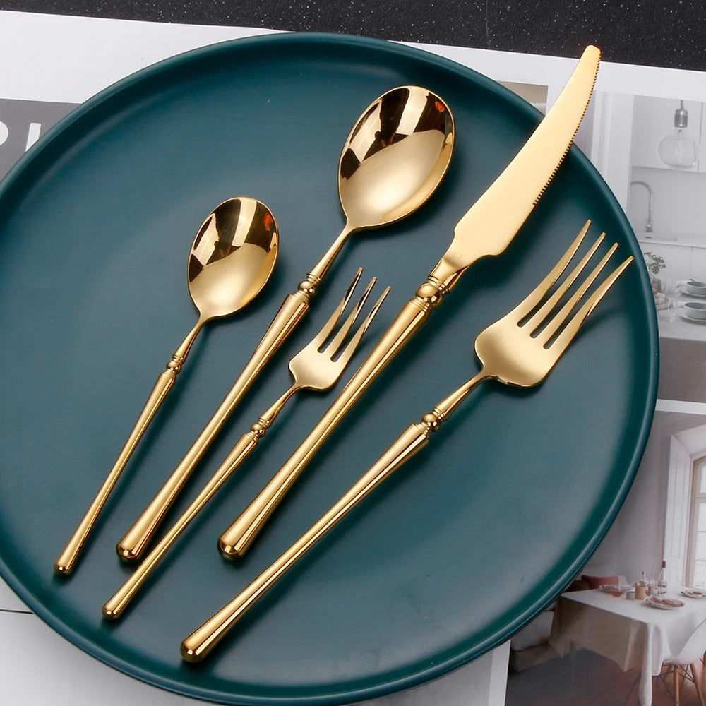 Aurelia Gold Bestiksæt med Dekorative Tracery-håndtag | Lersk