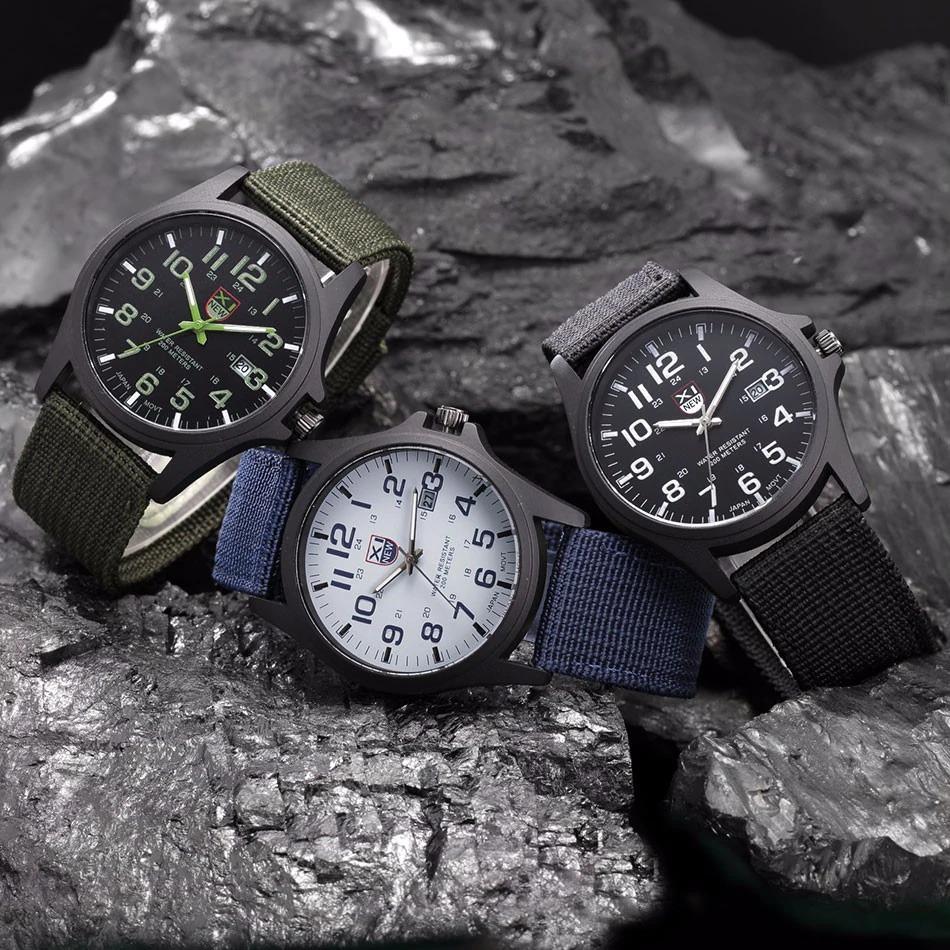 Montre-bracelet tactique lumineuse étanche AstraGuard pour usage extérieur | Lersk