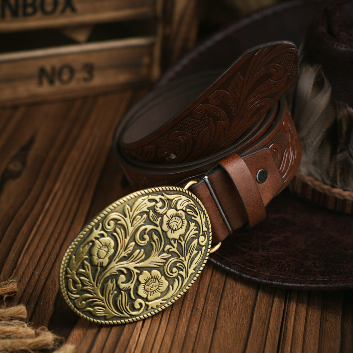 Herren-Gürtel im klassischen Westernstil aus veganem Leder mit robuster Metallschnalle | Lersk