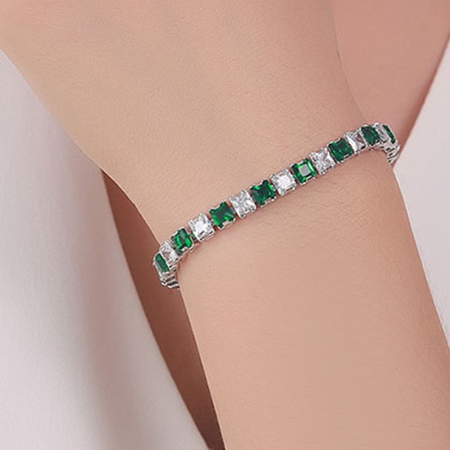Bracelet chaîne tennis AstraLuxe avec accents en zirconium pour un éclat intemporel | Lersk