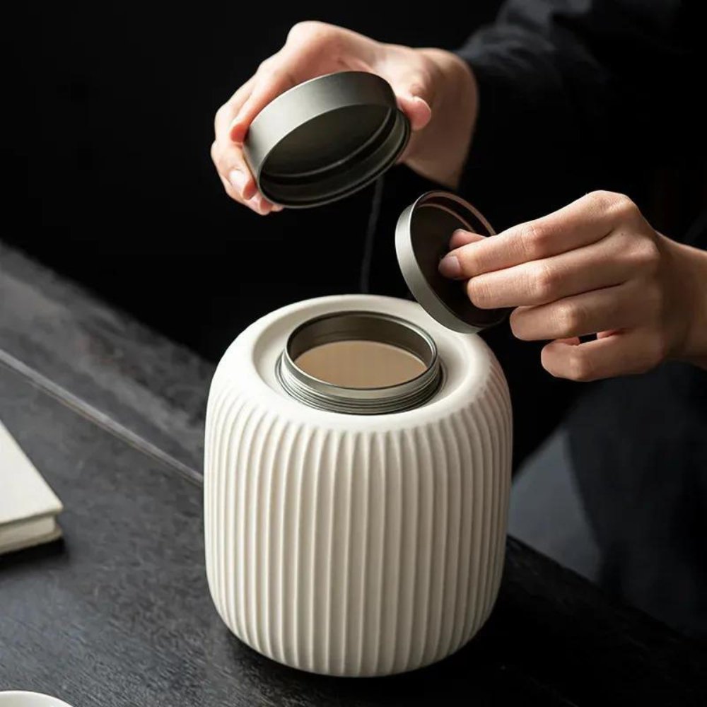 HonorVase Keramik-Urne für Haustierkremationen Elegantes Erinnerungsgefäß für Ihren geliebten Begleiter | Lersk