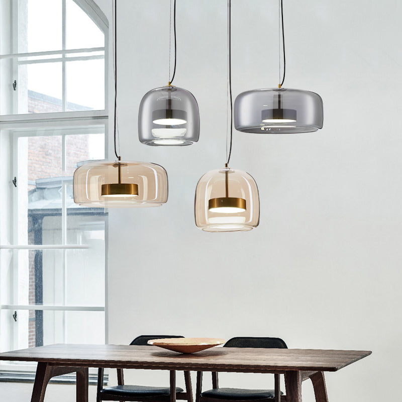 LumiVoyage Moderní závěsná lampa pro hotelové interiéry | Lersk