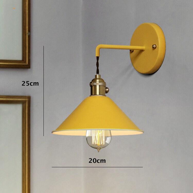 Arelio Cone Væglampe i Industriel Loftstil - Pære Inkluderet | Lersk