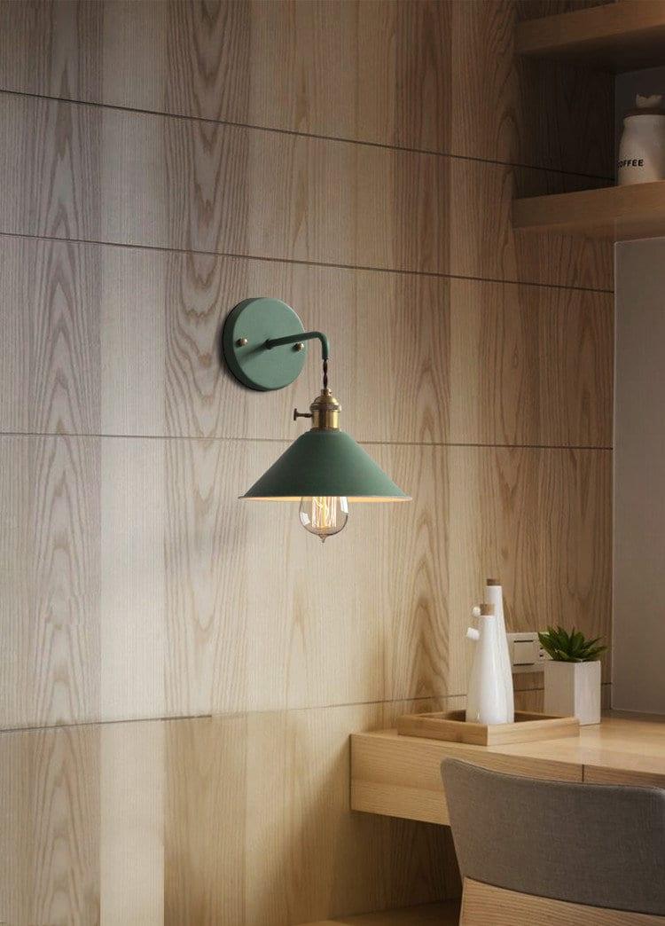 Arelio Cone Væglampe i Industriel Loftstil - Pære Inkluderet | Lersk