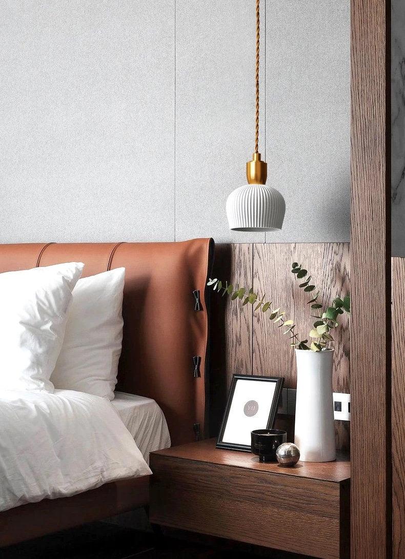 Liora Deco žebrované keramické závěsné svítidlo s žárovkou v ceně | Lersk