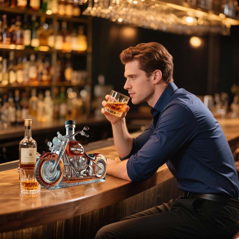 Karafka do whisky w kształcie motocykla Harley do dekoracji domowego baru i jako element do rozmów | Lersk