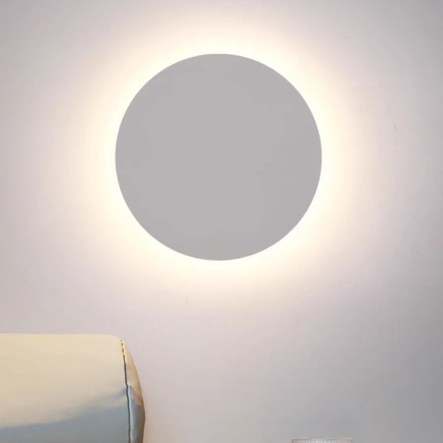 AeroLume Minimalist Outdoor Wall Light Round LED Black White | Lersk