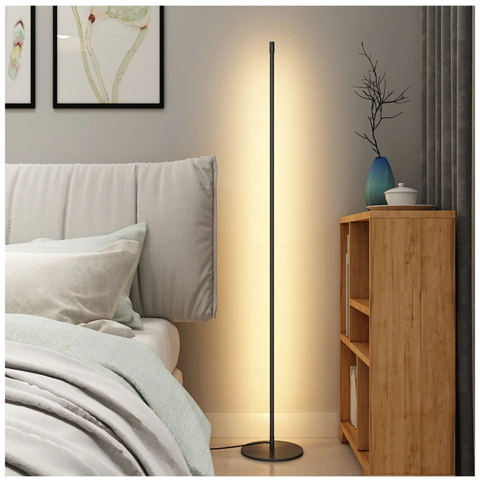 AstraLume Gulvlampe Minimalistisk LED-rørlys til Moderne Hjem | Lersk