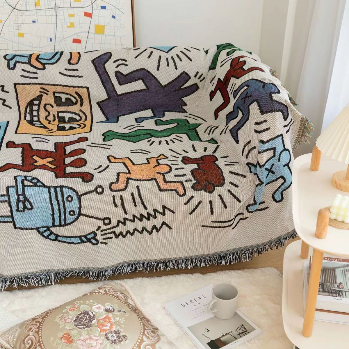 AstraWeave Graffiti Jigsaw Throw Blanket for Cozy Comfort | Lersk