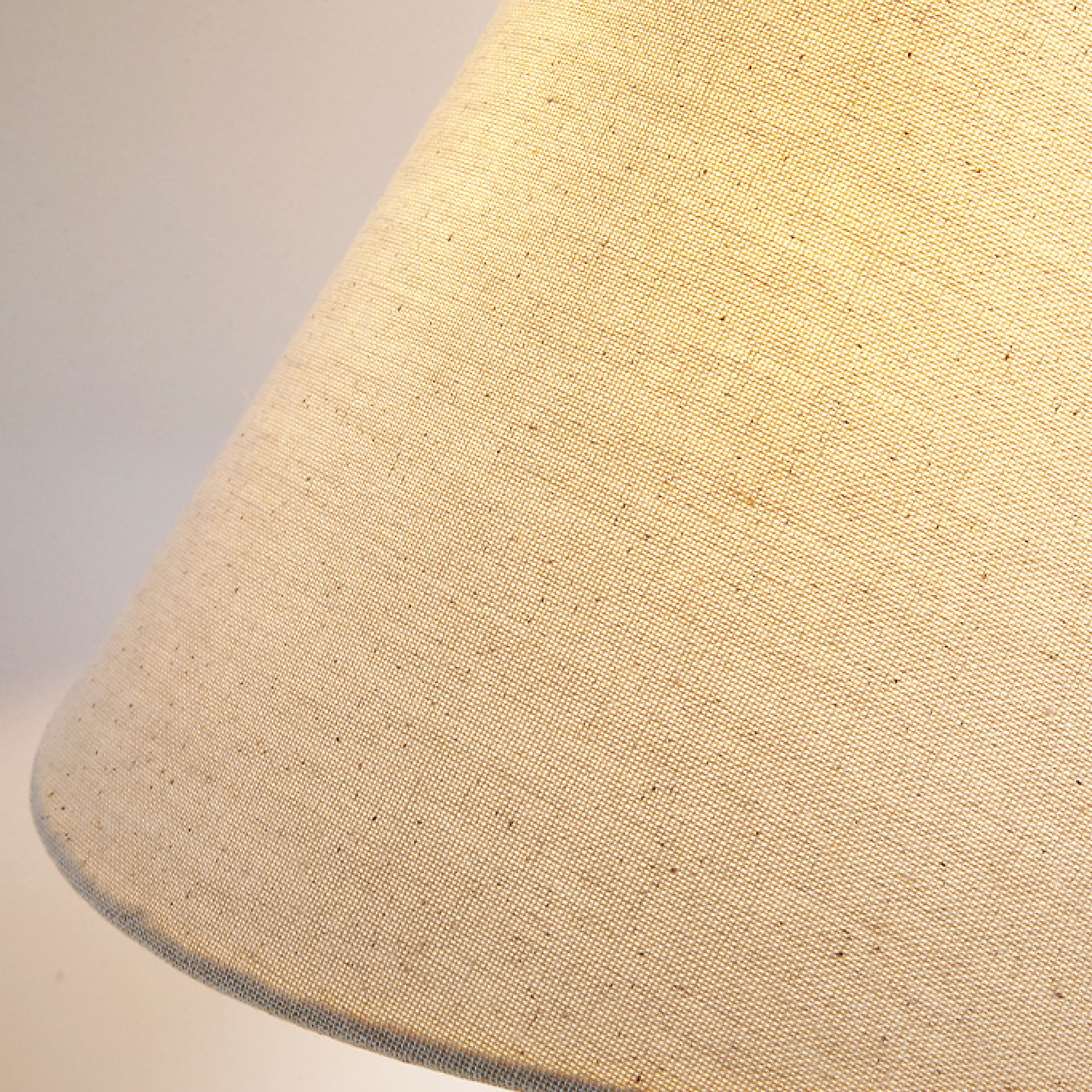 Marble And Linen Accent Table Lamp - Modern Decorative Light | Lersk