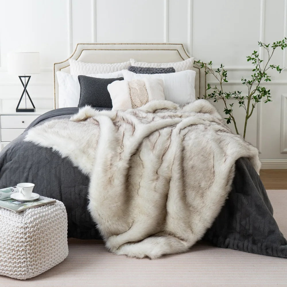 Couverture en fausse fourrure AstraNook Luxe | Décoration d'intérieur douce et confortable | Lersk