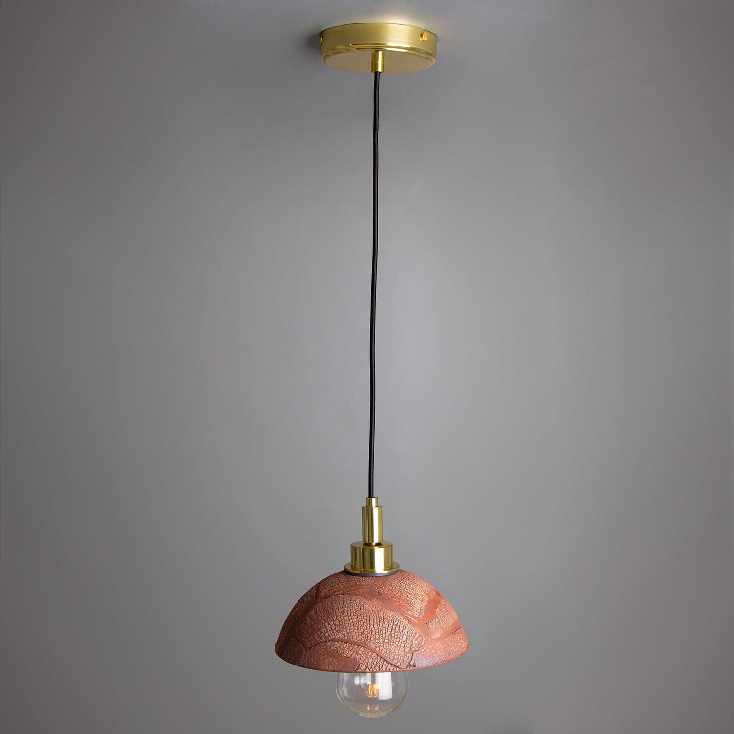 Averin Ceramic Dome Pendant Light for Bathroom, 20 cm Red Iron, IP44 | Lersk
