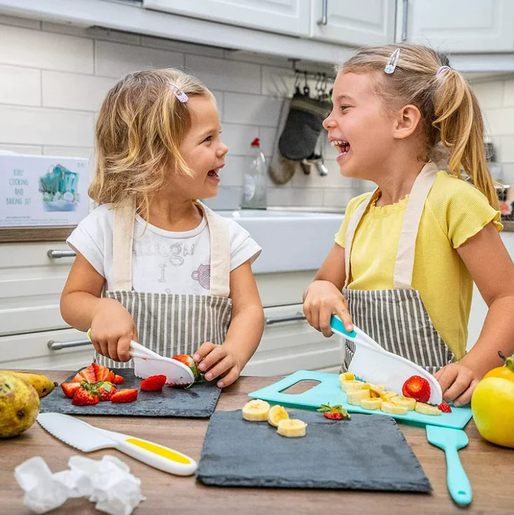 KidoChef 12dílná dětská kuchyňská sada pro malé mladé kuchaře