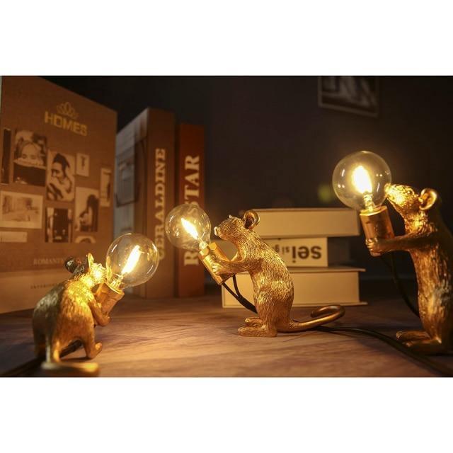 LumiMouse Gold Lamp Minimalistická stolní lampa ve tvaru myši | Lersk