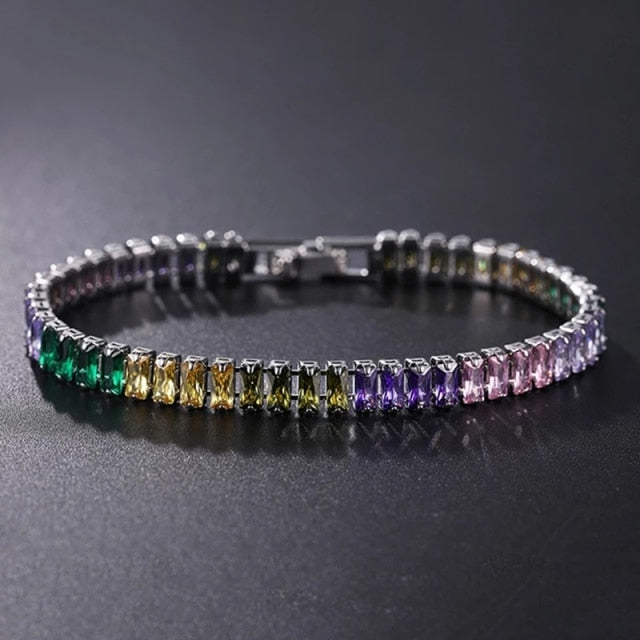 Bracelet chaîne tennis AstraLuxe avec accents en zirconium pour un éclat intemporel | Lersk
