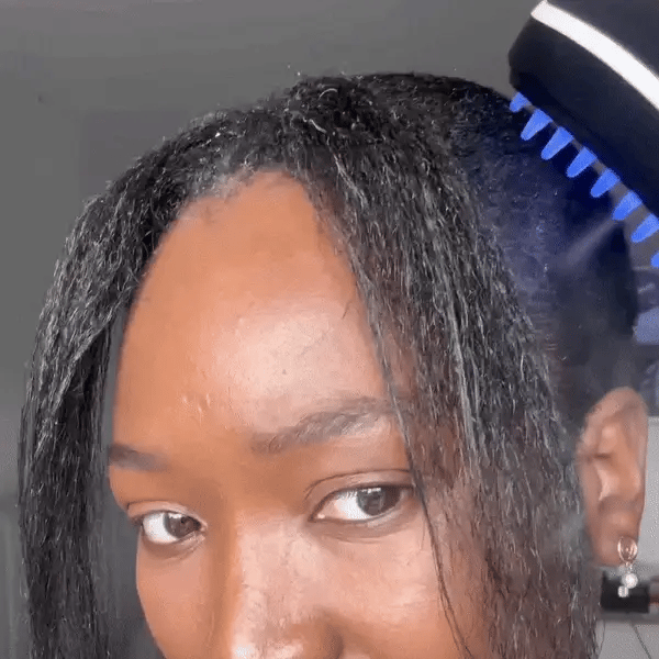 LumaRevive | 4-in-1 Red Light Hair and Scalp Therapy Brush
