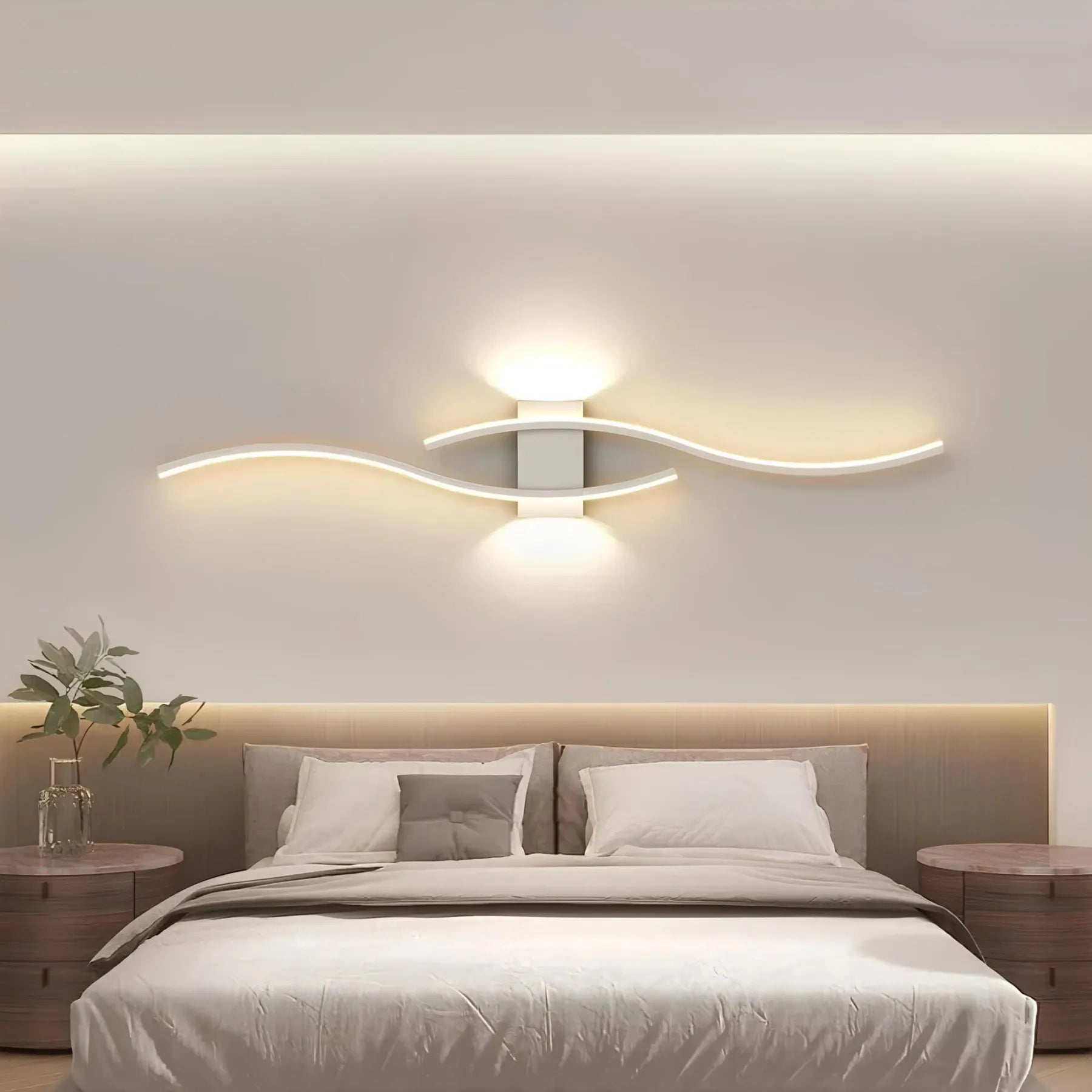 Langes Wandlichtband für moderne Innenräume Dezentes wandmontiertes Akzentlicht-Design | Lersk