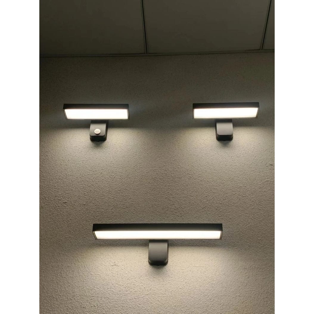 Auron IP65 PIR Motion Sensor Outdoor Wall Light, Rotatable | Lersk