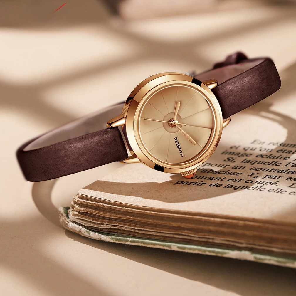 Vintage Mini Leather Timepiece for Women | Lersk